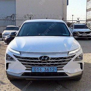 현대 넥쏘 중고차 흰색 2021년식 39,412km 모던 개인사업자 차량구매