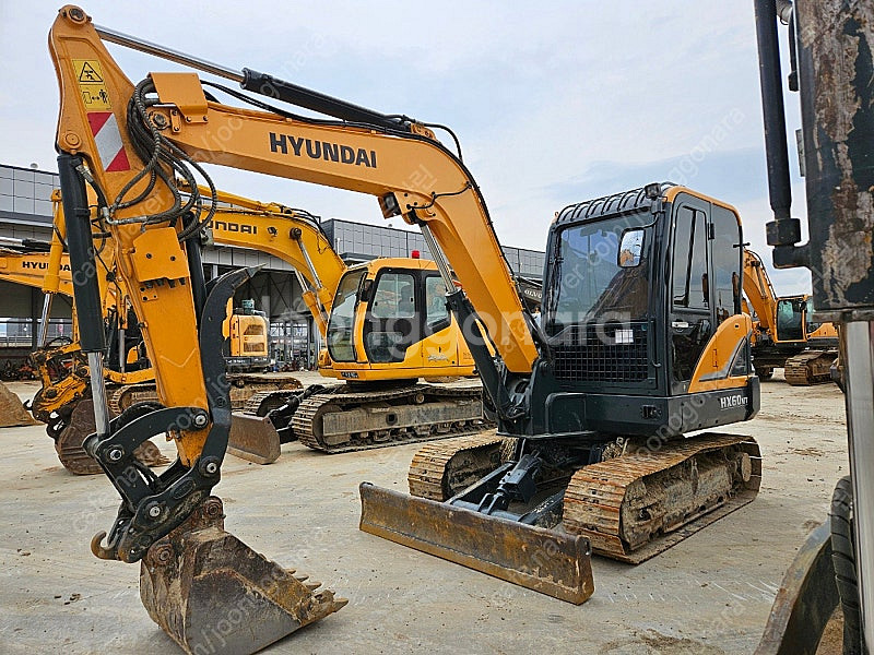 현대 HX60MT 2019년식 코끼리집게 회전라인 발판...--0