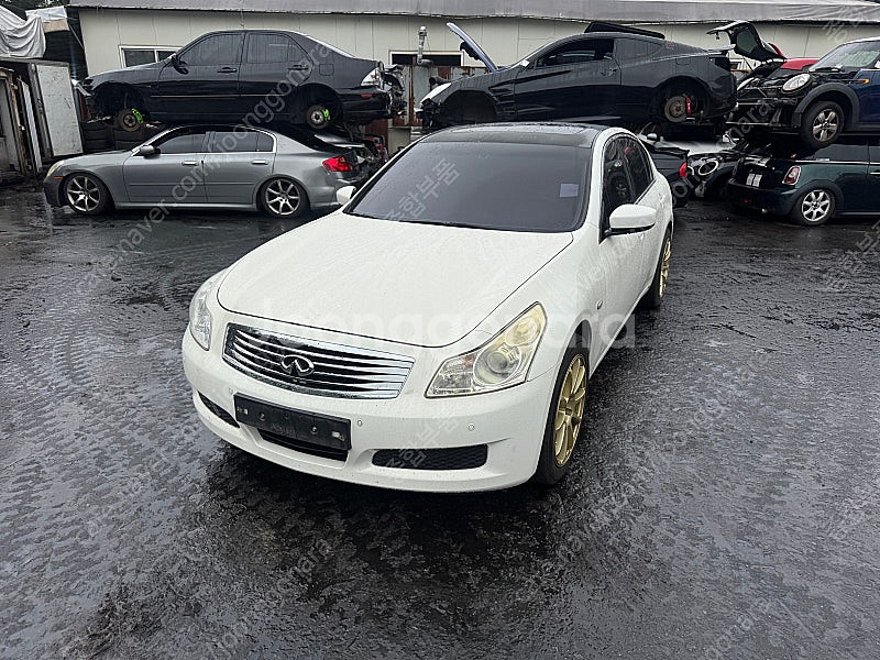 인피니티 G35,G35S,G37 부품차 각개합니다 앞범...--0