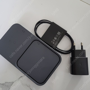 삼성 무선충전기 ep-p5400 팝니다.