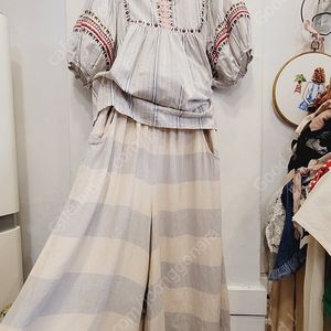 벌룬 자수 블라우스. samansa mos2 린넨 와이드 팬츠