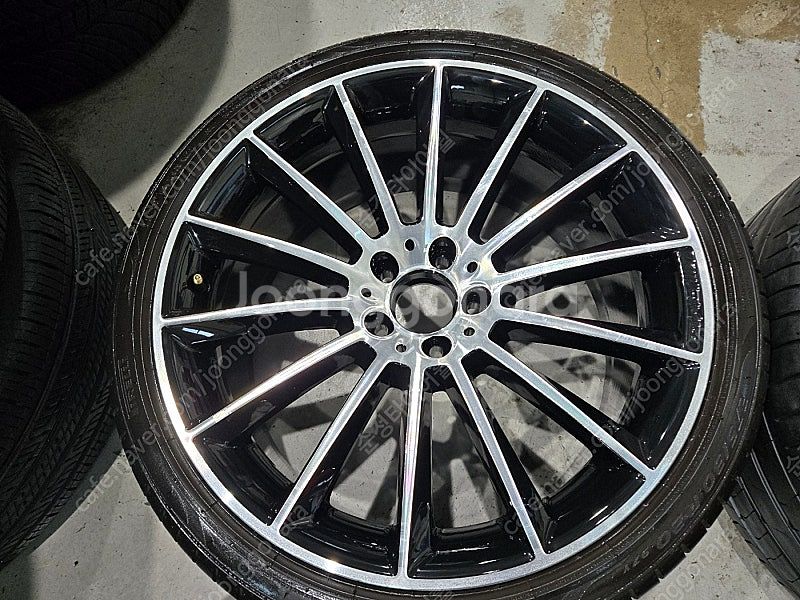 W257 벤츠CLS 마차 20인치 순정 휠타이어 판매합...--2