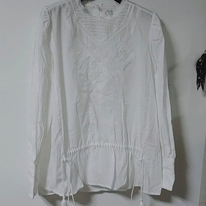 무배 미착용 S 화이트 면 자수 여름 긴팔 블라우스 써스데이아일랜드