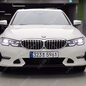 BMW 3시리즈 중고 BMW 중고 BMW 3시리즈 중고차 할부가능 흰색 2021년식 32,990km 320i M 스포츠 믿을만한 중고차