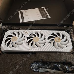 ZOTAC RTX 5090 SOLID WHITE 375 판매합니다