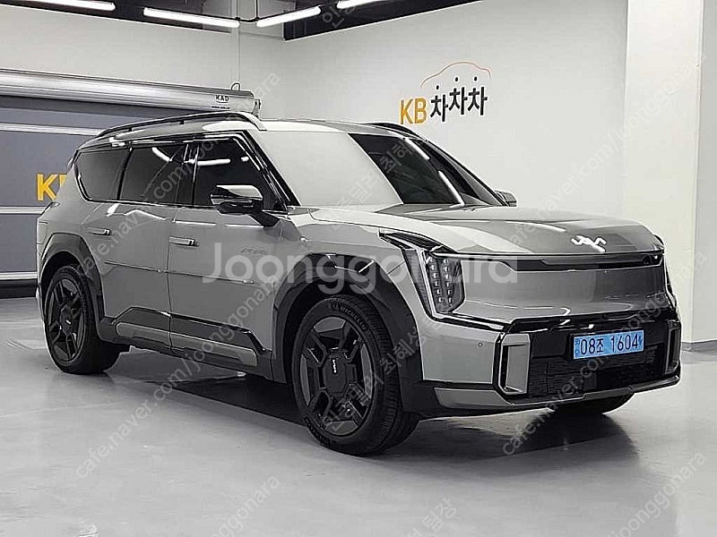 중고차 기아 EV9 중고 회색 2024년식 54,000...--4