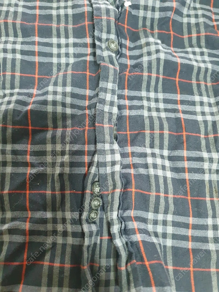 버버리 남성용 셔츠 판매합니다--3