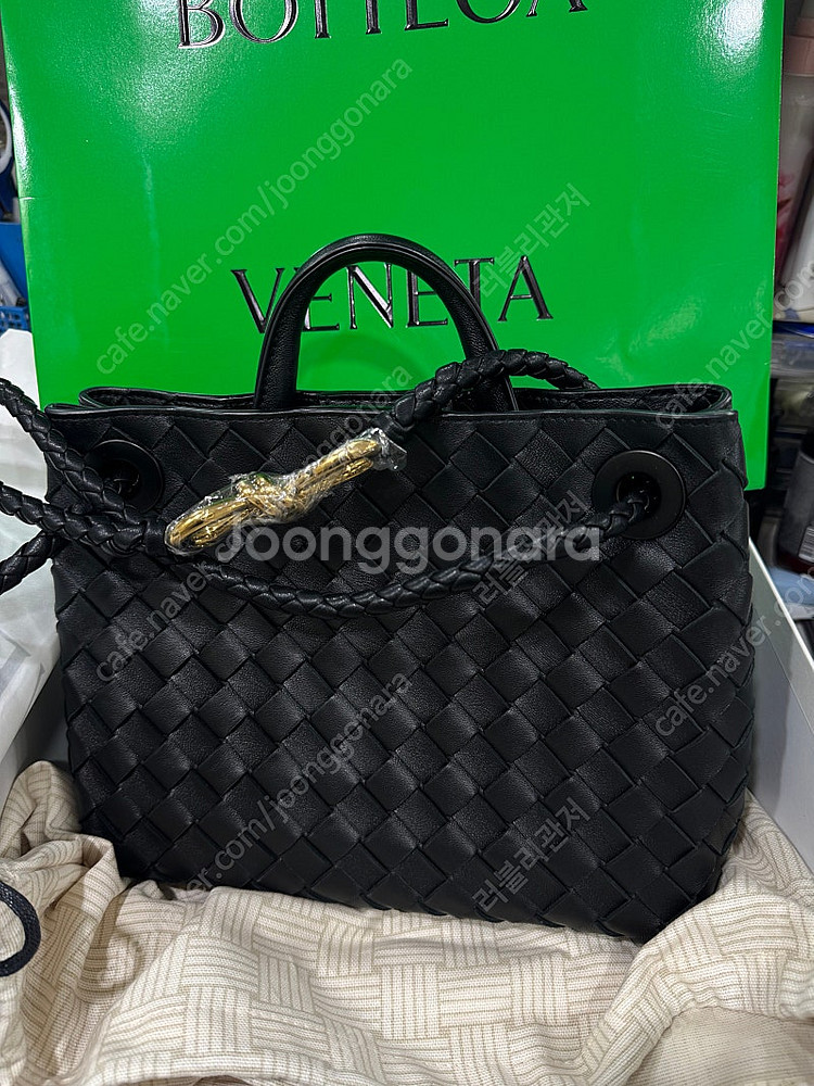보테가베네타 안디아모 징공장--0