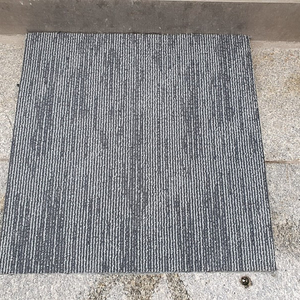타일카페트 50x50cm 미사용 140장 새상품 판매(장당 1,300원)