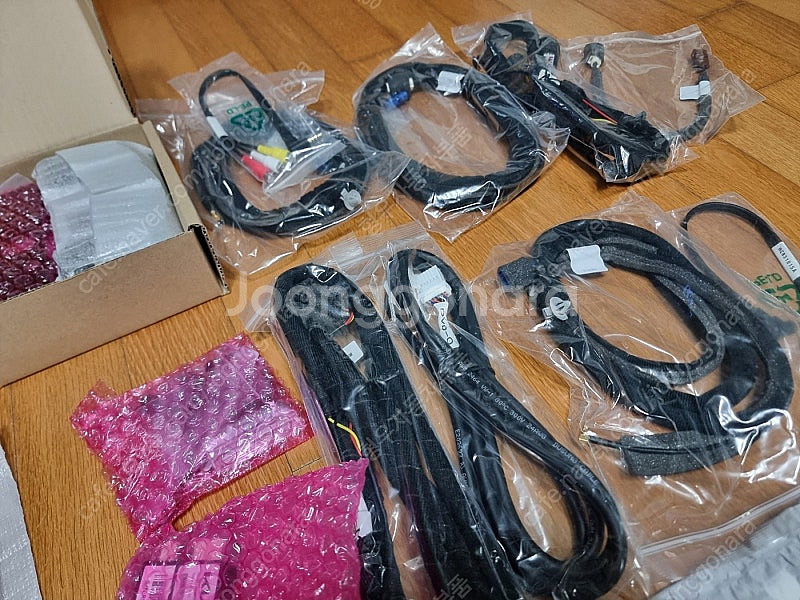 카니발KA4 태블릿 리어모니터 후석모니터 2개 45만냥...--5