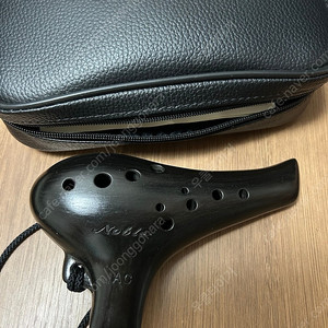 노블 알토c 오카리나팝니다 거의미사용 가방일체포함 도자기모델