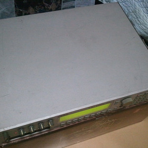 음원 사운드모듈 korg triton rack 코르그 트라이톤랙 팝니다. 부산 해운대