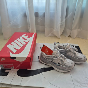 나이키 에어맥스블리스 230사이즈 새상품