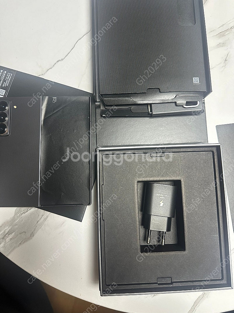 갤럭시 폴드SE 스페셜 에디션 판매--0