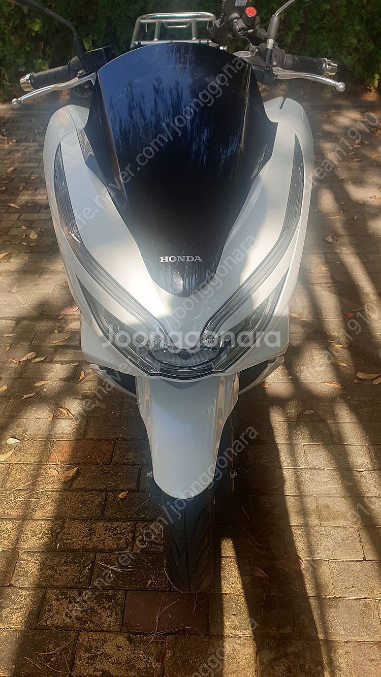 PCX 125 흰색 팝니다 (2020년식) // 가격조...--2