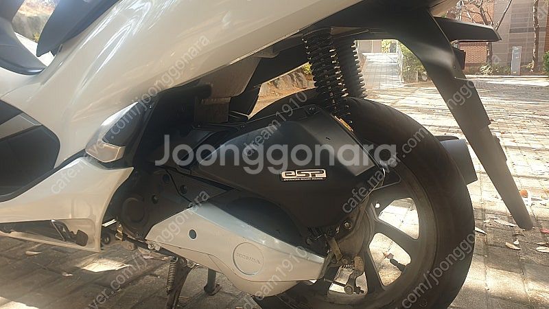 PCX 125 흰색 팝니다 (2020년식) // 가격조...--5