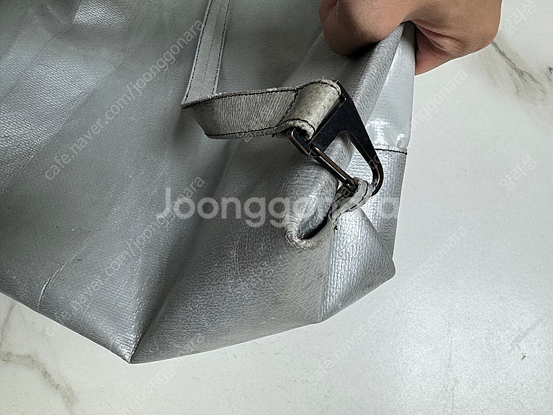 프라이탁 줄리엔 올그레이 판매합니다--5