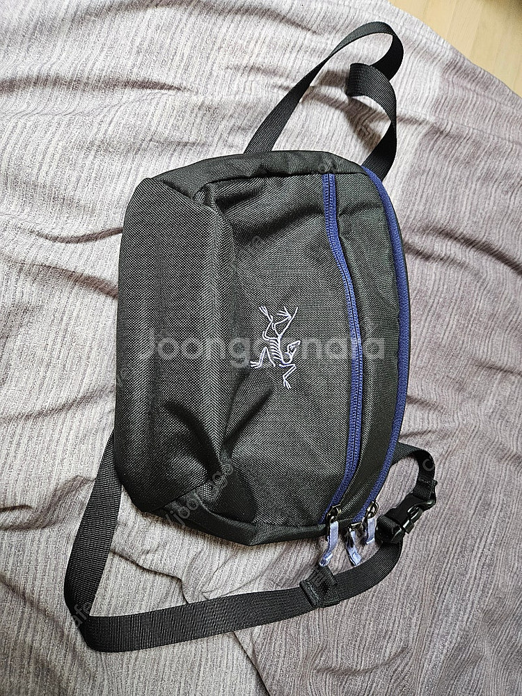 아크테릭스 맨티스2 25SS 블랙/보라--0