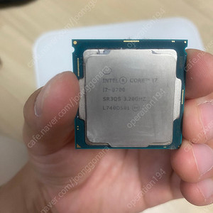 인텔 cpu i7-8700 팝니다. (네고 불가)