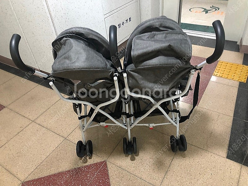 휴대용 아발론 쌍둥이 유모차 팝니다--1