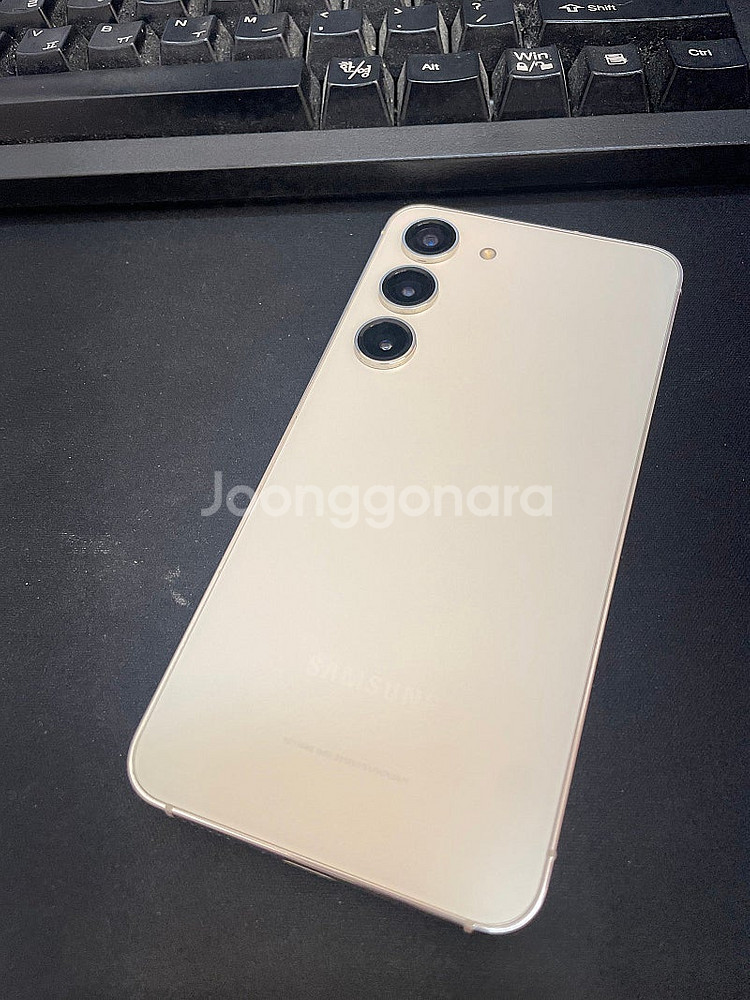 갤럭시S23 크림 256GB 무잔상 상태좋은 중고34만...--0