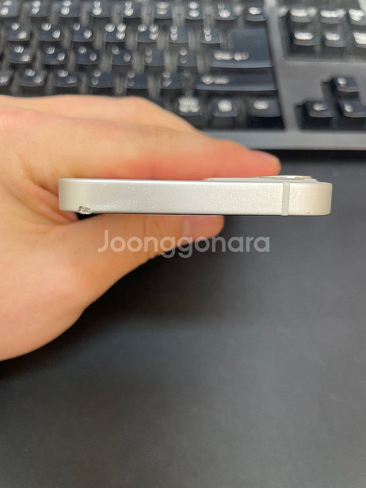 아이폰12미니 화이트 128GB 상태좋은 중고20만팝니...--3