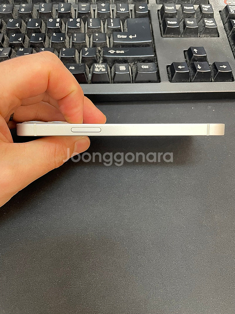 아이폰12미니 화이트 128GB 상태좋은 중고20만팝니...--4