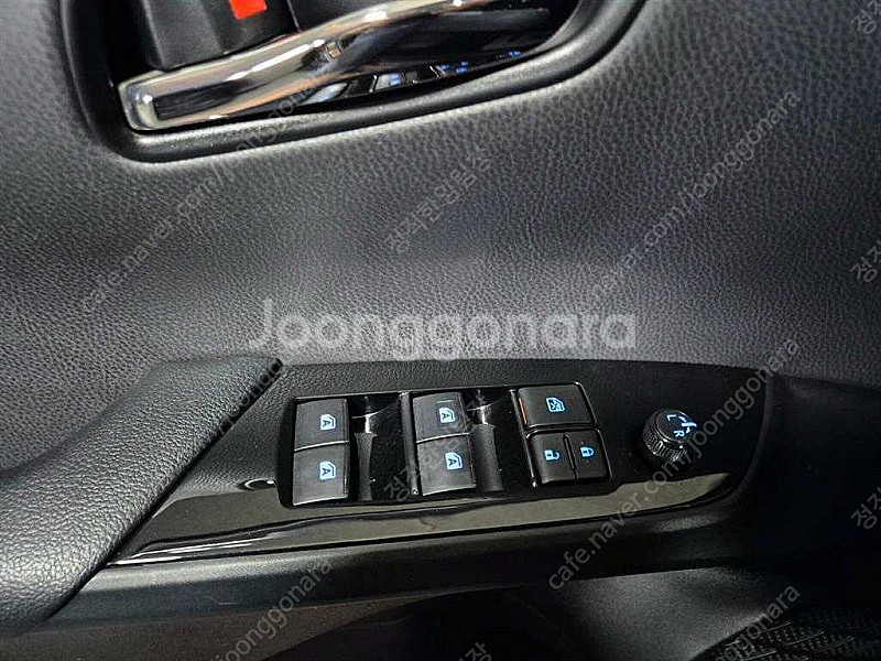 토요타 프리우스 4세대 18 E 중고 저렴하게 판매합니...--9