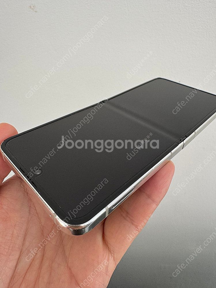 갤럭시Z플립5 화이트색상 512G 중고 단말기 판매합니...--2