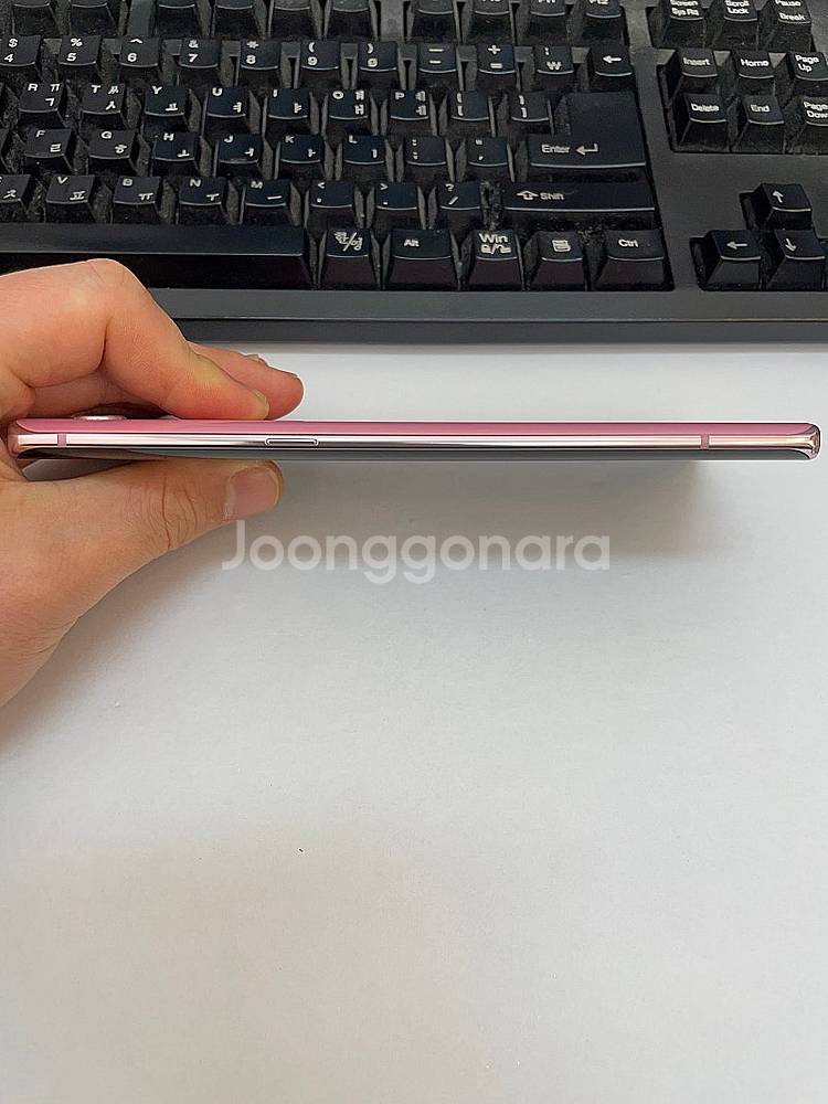 LG벨벳 핑크 128GB 무잔상 상태좋은 중고13만팝니...--4