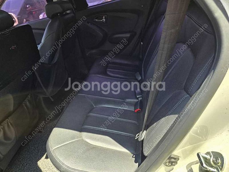 현대 투싼iX 2WD VGT LX20 중고차 판매합니다...--5