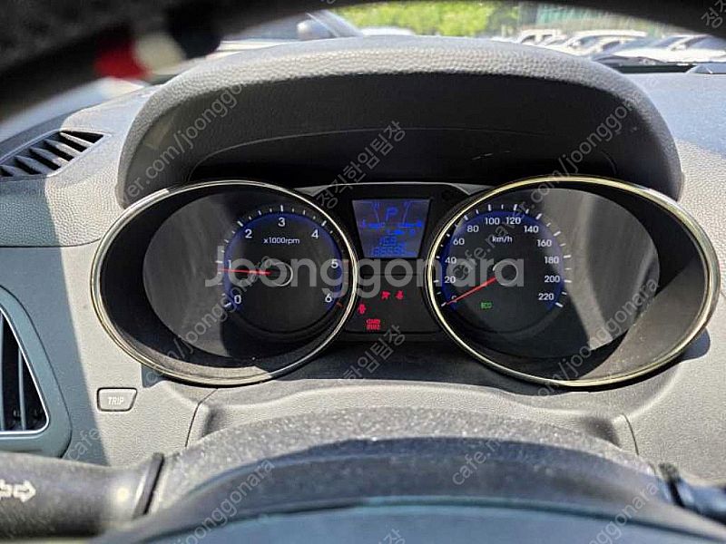 현대 투싼iX 2WD VGT LX20 중고차 판매합니다...--8