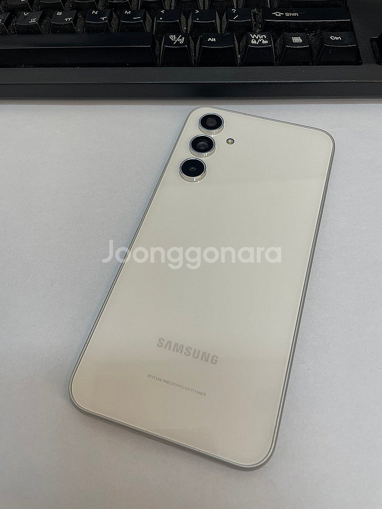 갤럭시퀀텀4 화이트 128GB 무잔상 상태좋은 중고18...--0