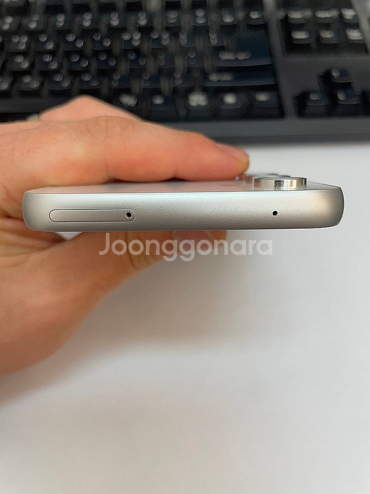 갤럭시퀀텀4 화이트 128GB 무잔상 상태좋은 중고18...--3