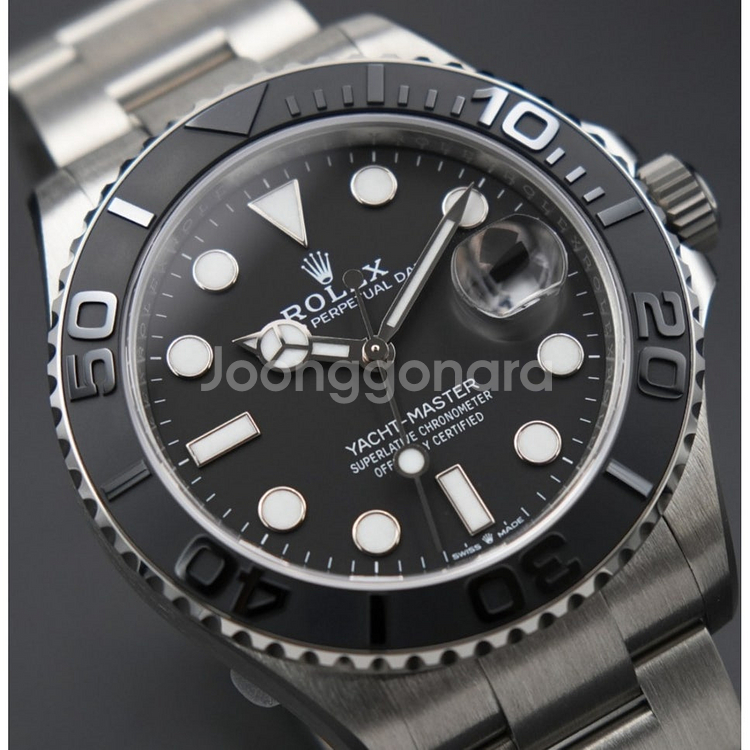 롤렉스 매장 입장 전 프리미엄이 붙는 제품들 빠르게 시세 필요할 때 연락주세요--2