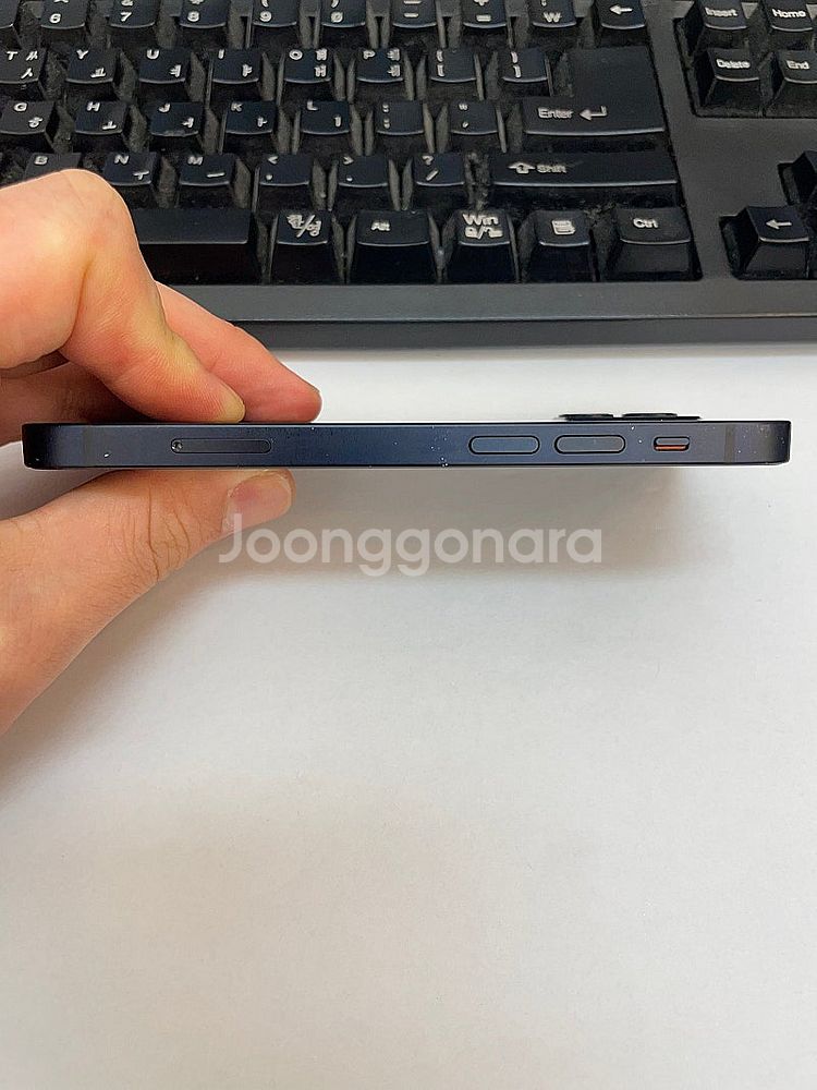 아이폰12미니 블랙 64GB 상태좋은 중고18만팝니다.--6
