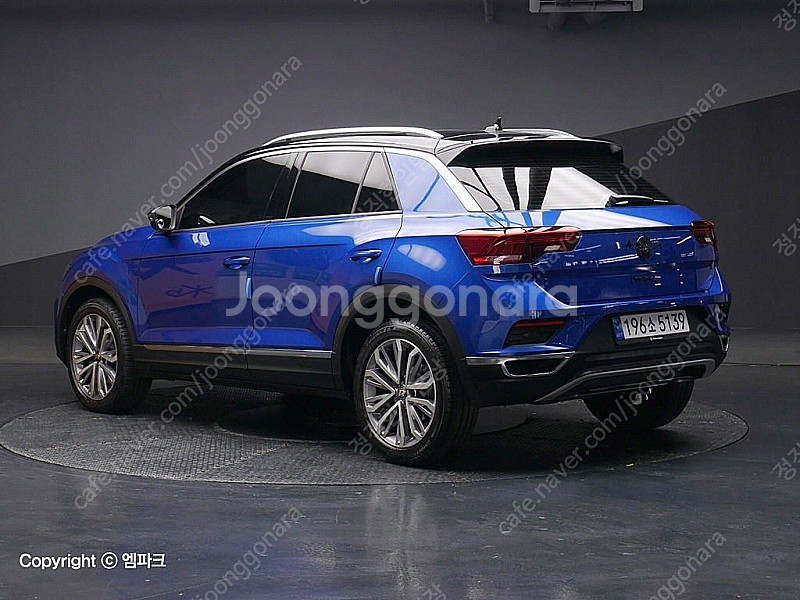 폭스바겐 티록 20 TDI 프레스티지 중고 저렴하게 판...--1