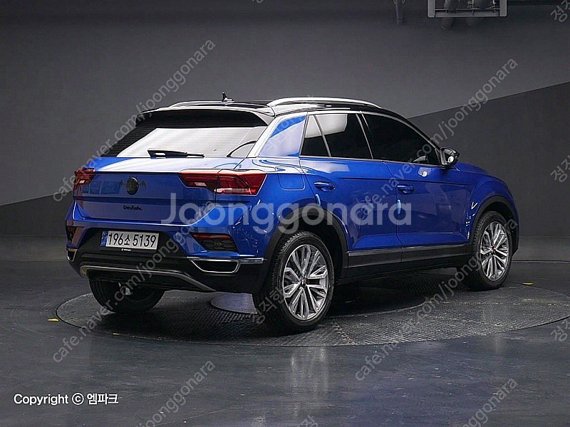 폭스바겐 티록 20 TDI 프레스티지 중고 저렴하게 판...--2