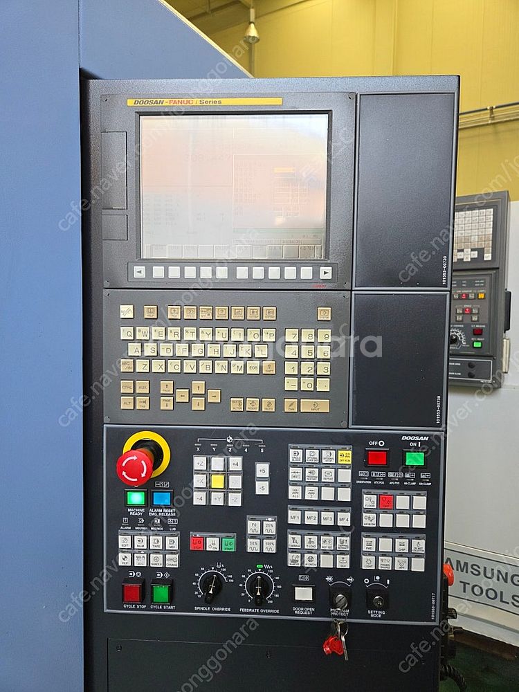 두산 머시닝센터 DNM500 ll--1