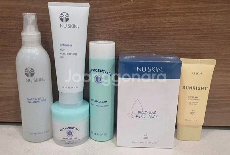뉴스킨 미개봉 새제품 저렴히 드려요--0