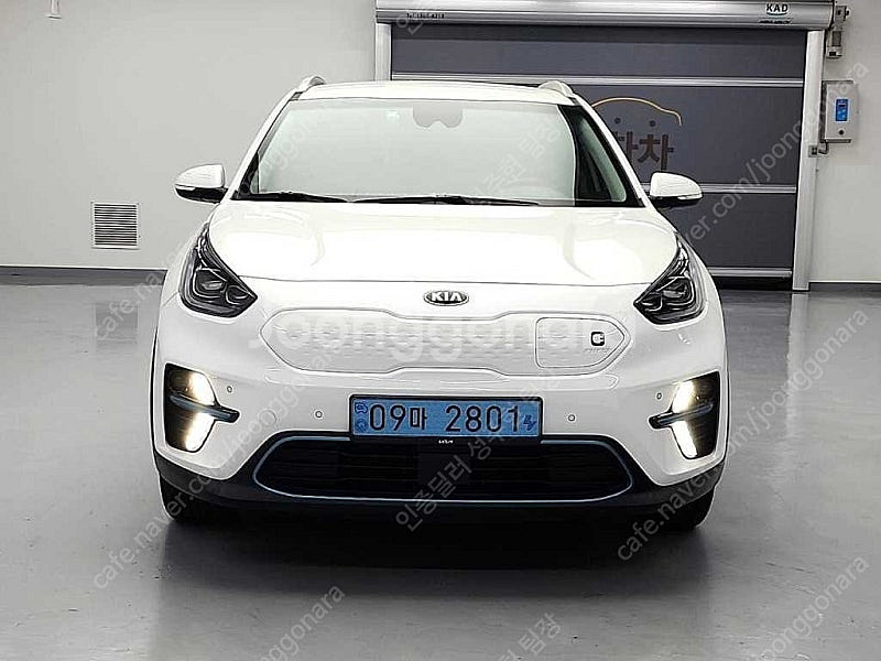 기아 니로 중고 니로 중고차 흰색 2019년식 노블레스...--3