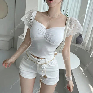 펀칭 레이스 캡소매 슬림티 미개봉