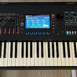 Roland Fantom8 롤랜드 팬텀8