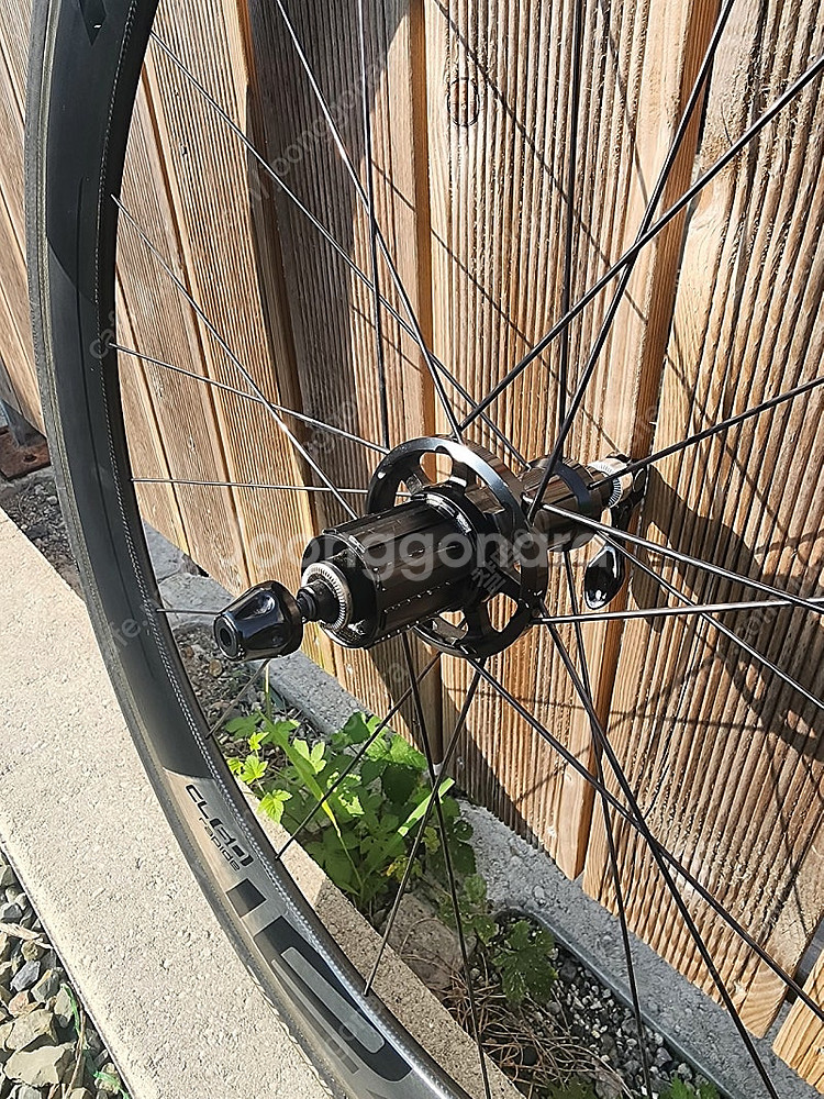 로발 CL60 카본휠셋 판매합니다.--9
