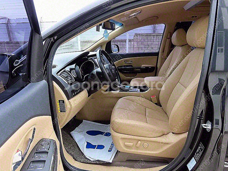 더뉴 카니발 중고 가격 중고 카니발 검정색 2019년식...--5