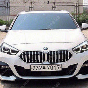 BMW 2시리즈 중고 2시리즈 218d 흰색 2021년식 12,103km 218d M 스포츠 중고차 할부가능
