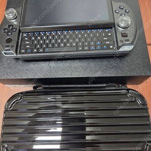 UMPC 타오투 GPD Win4 8840 32g 2tb 판매합니다