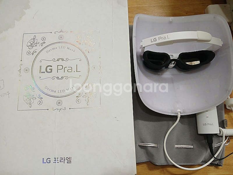 엘지 프라엘 더마 LED마스크와 몬스터 진공피지제거기--4