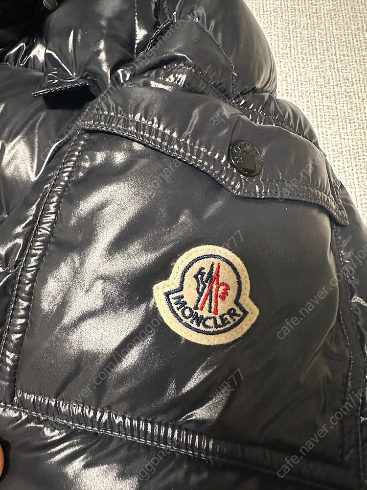 [정품] 몽클레어 마야 패딩 4사이즈 블랙 판매합니다!--2