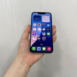 91133 아이폰13 화이트 256GB 부산 중고폰 팝니다 25만원